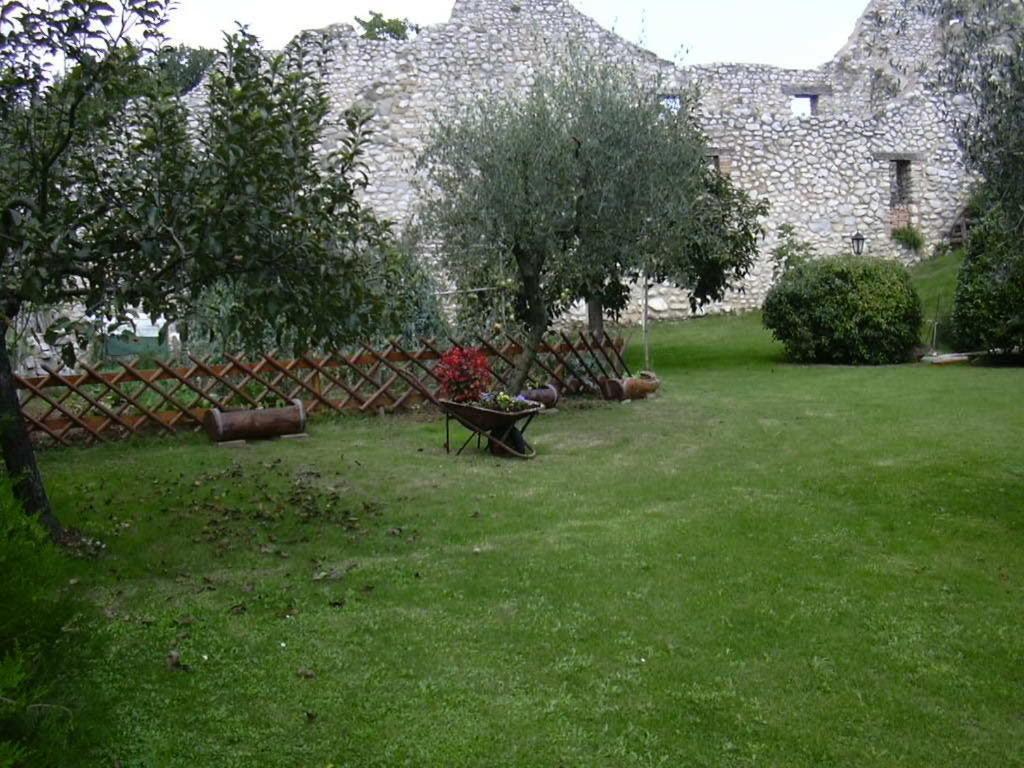Agriturismo San Giovanni Ad Insulam Isola del Gran Sasso dʼItalia Dış mekan fotoğraf